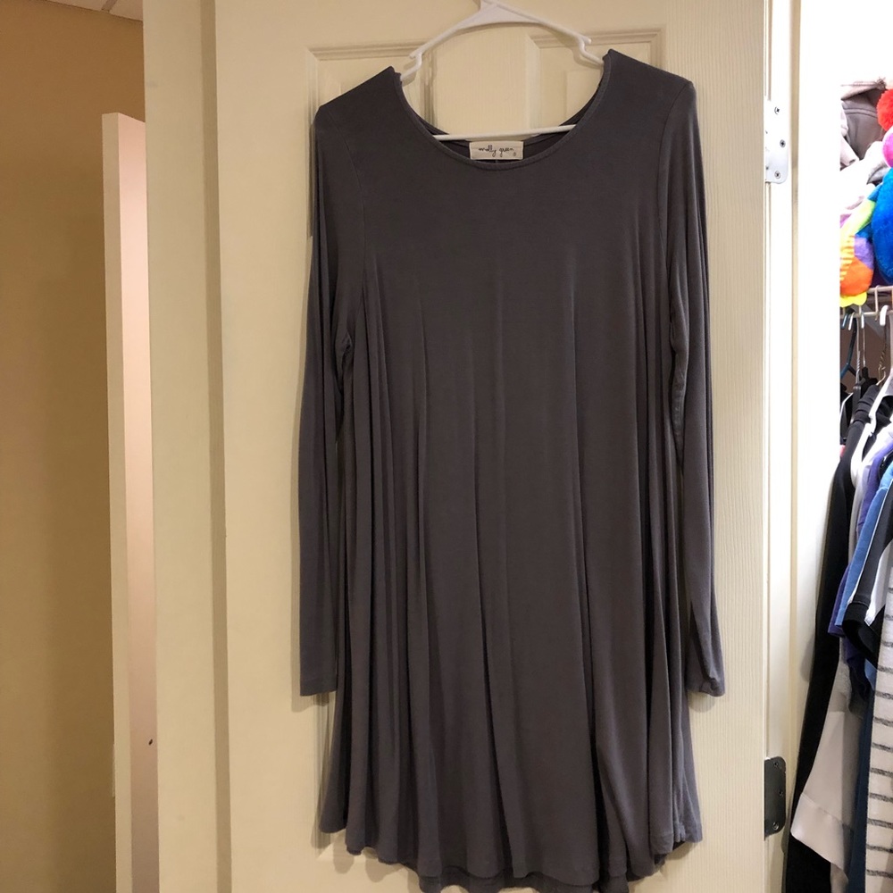 Basic long sleeve grey dress